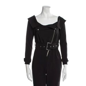 Beautiful Scoop neck jumpsuit